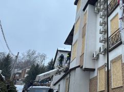 У Харкові закрили всі вибиті вікна у будівлях, що постраждали внаслідок ракетної атаки 10 січня