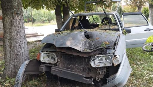 Враг дважды за день атаковал гражданские авто в Золочеве: кадры с места