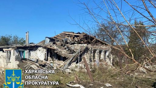 Окупанти вдарили по Куп’янщині з авіації: Як виглядає село після обстрілу