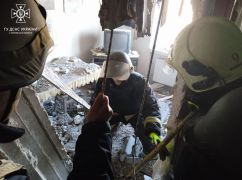 В Купянском районе на руинах уничтоженного россиянами дома нашли тело женщины