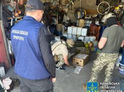 В Харьковской области поймали мужчину, который присваивал дизельное горючее со своего места работы