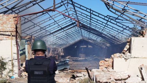 Правоохоронці показали наслідки обстрілів Харківщини, де постраждали шестеро людей