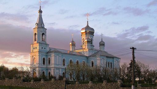 Державі чи громаді: харківська прокуратура бореться за П’ятибанний храм