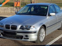 Директор харківського управління НАБУ купив 25-річний BMW