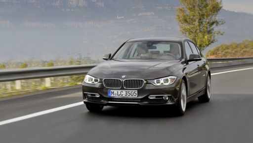 На Харківщині волонтерка із зарплатнею 8 тис. грн задекларувала BMW за 1,6 мільйона