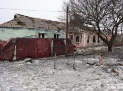 Полиция показала разбитые дома после российских атак на Харьковщину 27 января