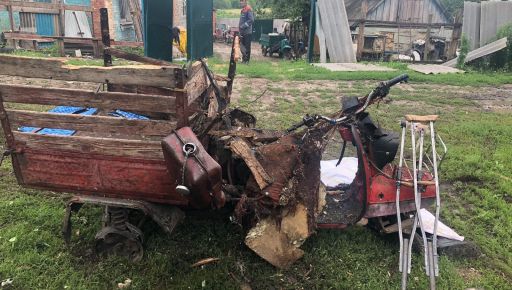 Гибель трех человек в Харьковской области: В полиции показали кадры с места обстрела