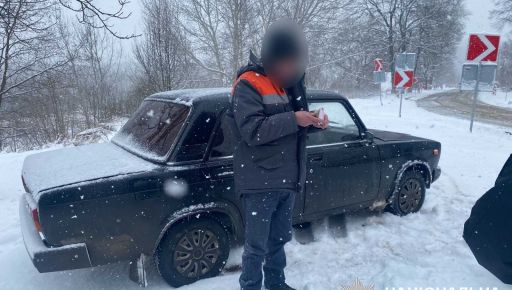 В Харьковской области мошенник под видом коммунальщика требовал с людей деньги за проверку счетчиков