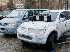На Харківщині військовим передали автомобілі та дрони на 2,5 млн грн
