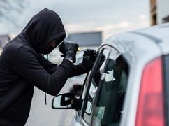На Харьковщине мужчина угнал авто, чтобы доехать домой