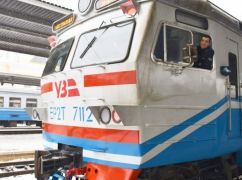 Через обстріл критичної інфраструктури на Харківщині скасували кілька залізничних рейсів