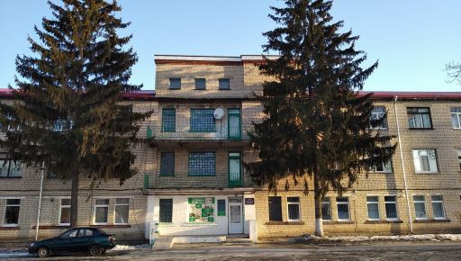 Лікарню у Золочеві, пошкоджену дронами рф, відремонтують за 33,5 млн грн - ХАЦ