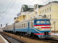 Стало відомо, які ще електрички затримуються на Харківщині
