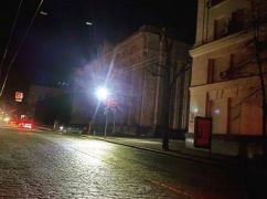 Вуличне освітлення повертається до Харкова: У центрі міста підсвітили пішохідний перехід