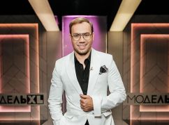 О трендах, брендах и сексуальности в 60 лет: Андре Тан ответил на модные вопросы