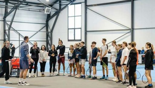 Світоліна та Стаховський провели майстер-клас для 140 дітей у Рівному