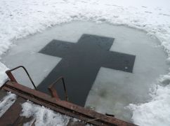 На Харьковщине во фронтовом районе запретили купаться на пляжах на Крещение