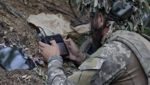 На Харьковщине военные показали поле, "засеянное" ликвидированными российскими захватчиками