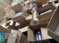 У Харкові "бізнесмени" налагодили продаж контрабандних цигарок: Заробили понад 3 млн грн