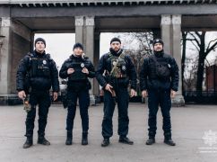 В Харькове патрульные спасли упавшую в квартире женщину