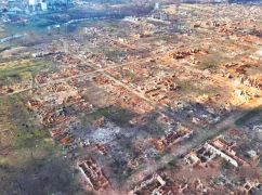 Оборонці показали, як нині виглядає зруйнований Вовчанськ: Кадри з дрона