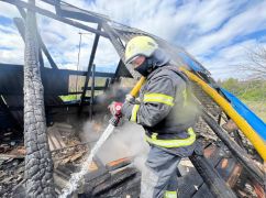Под Харьковом в сгоревшем доме обнаружили тело погибшего мужчины