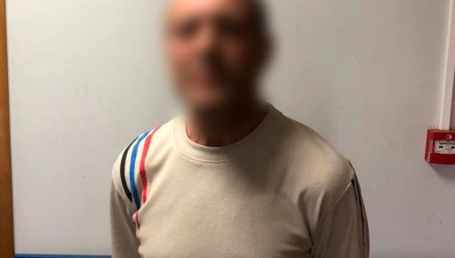 Харків'янин із ножем та молотком накинувся на чоловіка через ревнощі