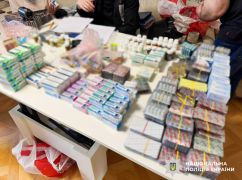 "Малазийские" стероиды из Харьковщины: Нацполиция ликвидировала масштабный цех по производству фальсификата