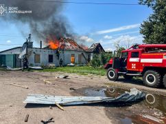 Село на Куп'янщині зазнало двох авіаударів: фото з місця