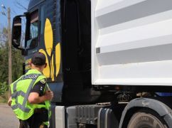 На Харьковщине запретили движение тяжеловесного транспорта из-за жары: что известно