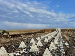 Сапери показали, як встановлюють загородження на Харківщині