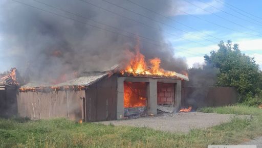Российские обстрелы вызвали возгорание зданий и сухостоя на Харьковщине