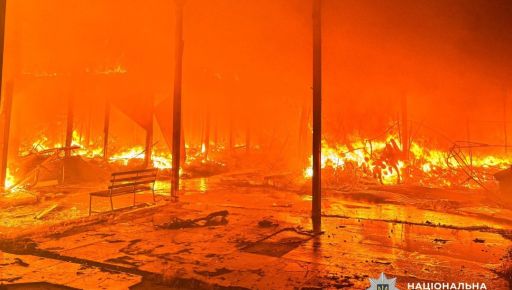 Правоохоронці показали наслідки обстрілів Харківщини, де загинула людина