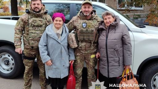 Правоохоронці евакуювали чотирьох людей та кота з-під обстрілів на Харківщині