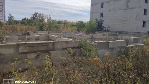 Харківська прокуратура не дає побудувати багатоповерхівку на березі річки