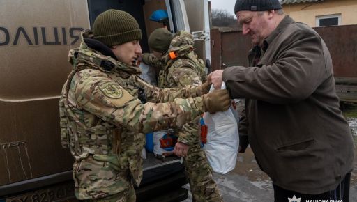 До ближайшего магазина 20 км: на Харьковщине доставили помощь в труднодоступную зону