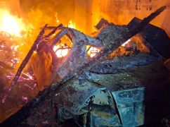 Згоріле авто та зруйновані будинки: на Ізюмщині показали наслідки російських атак