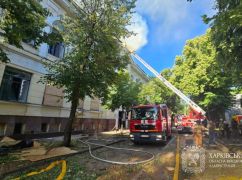 З'явилися перші фото з місця "прильоту" в центрі Харкова
