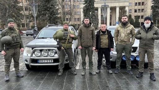 Харьковские нацгвардейцы получили пикапы для фронта