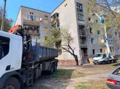 В Ізюмі внаслідок артобстрілу пошкоджено  6 багатоквартирних будинків