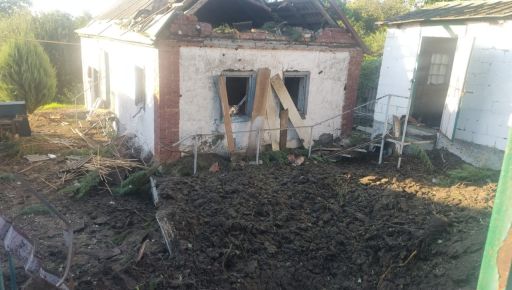 РФ атаковала Дергачевскую громаду в Харьковской области: произошел пожар