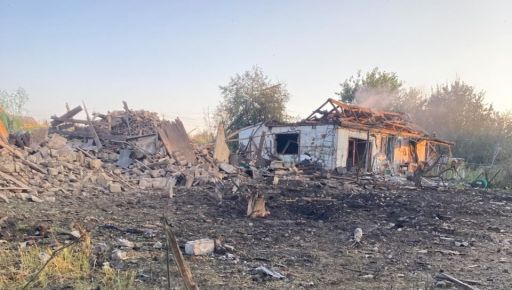 В Изюмском районе показали, что осталось от домов после авиаудара