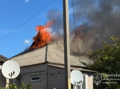 В Ізюмі внаслідок артудару пошкоджено десяток будинків, є постраждалі
