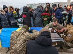 В Первомайском похоронили зенитчика, погибшего в Купянском районе