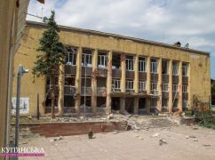 В Купянске ликвидируют последствия бомбардировки центра города: Кадры с места
