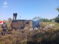 На Харьковщине после российской атаки произошел масштабный пожар