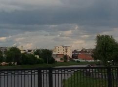 Экватор сентября: На Харьковщине объявлено штормовое предупреждение