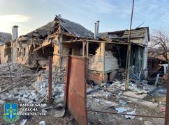 Ранен мужчина, разрушены дома: Появились новые кадры из атакованного россиянами Купянска
