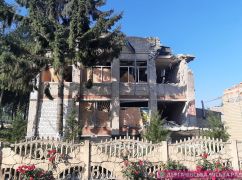 Окупанти обстріляли будівлю адміністрації у Козачій Лопані