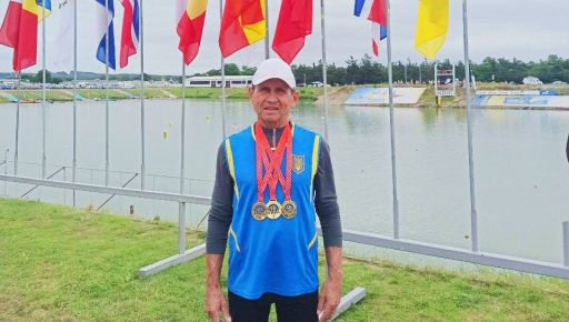 Тренер із Харківщини виборов золоті медалі на водних змаганнях для ветеранів